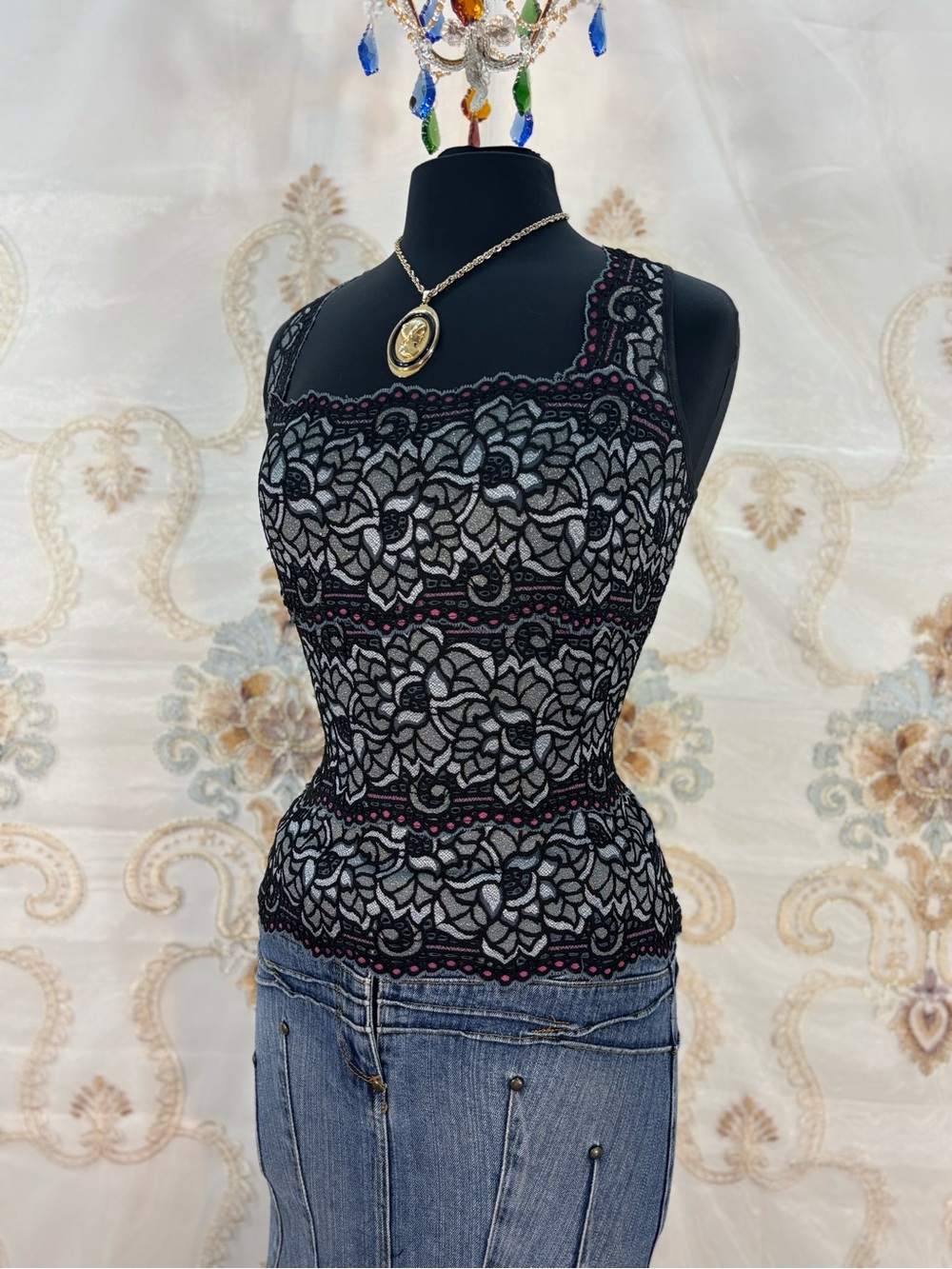 ✨Vintage Y2K Caché Silver & Pink Floral Lace Square Neck Layered Cami✨ - Picture 2 of 7